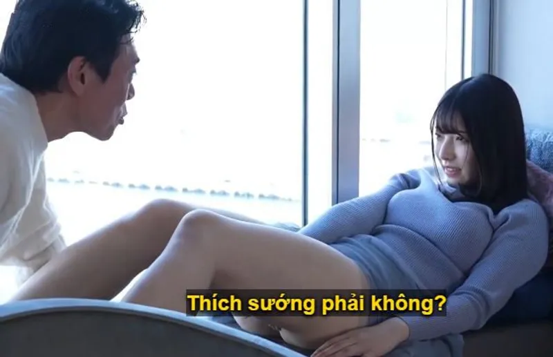 Cuộc chạm trán giữa ông bác và cô minh tinh trẻ tuổi mới debut tại nhà nghỉ sang trọng.